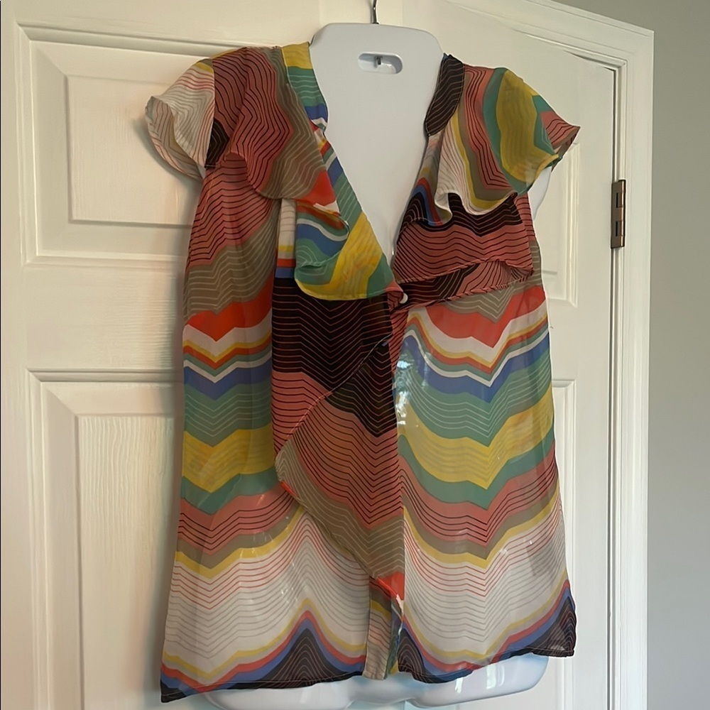 🩷 3/$18 worthington sheer Multicolor Chevron Pattern Women's Top